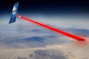米国防総省、宇宙でエネルギーを集める太陽光パネルの試験に成功、無人宇宙機X-37Bに搭載…将来は地球各地に電力供給か！