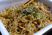 ペヤング食べるんだけどオススメのトッピングある？ |  【美味しいペヤングの食べ方】