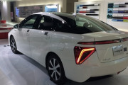 トヨタの水素自動車MIRAIが何故か売れていない・・・
