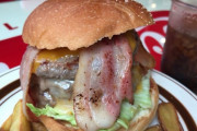 こういう本格的なハンバーガー食べたことある？