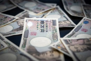 元妻がホストに多額の金を注いでいた。家計・貯金はチェックしていたはずなんだが、月末に確認しようとすると何故かその時ばかりすごく不機嫌で…