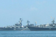 ロシア黒海艦隊が演習、戦闘艦艇30余隻が参加…クリミア半島から演習海域へ！