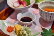 料亭特有の「これなんやろ？ﾊﾟｸｰ」「これなんやったんやろ？…」の精神
