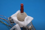 海外「ロボット工学の革命だ！」日本の大学が開発した3軸方向に動かせる球状歯車に対する海外の反応