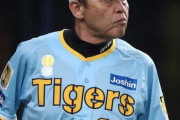 阪神岡田監督、佐藤輝の失策に「そういうこと」3連発　会見を今季最短30秒で切り上げ