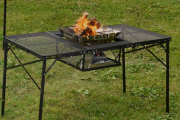 ロゴスのBBQテーブルが進化！焚き火台も置ける多機能アイアンメッシュ仕様