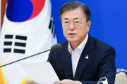 【韓国の反応】文政権「第4次追加予算で7兆8000億ウォン。全国民に給付金を」でも悲観に暮れる国民。支持率低下の歯止めとなるか？！