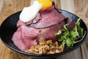 ローストビーフ丼「見た目S、味S、回転率S、人気S」←こいつが定着できなかった理由
