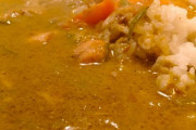 カレーって玉ねぎとトマトだけでええよな