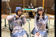 【乃木坂46】美脚が眩しすぎる。NHK-FM『ミュージックライン』伊藤理々杏、山下美月「チャンスは平等」衣装で出演