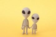【緊急発表】小学生が「UFOと宇宙人に遭遇」衝撃の“事件”から半世紀　男性がついに沈黙を破る！→