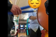 【動画】ゲーセンで『太鼓の達人』をプレイしていたら嫌がらせ！！ こんなの未だにいるんだな・・・