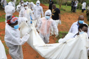 「餓死すればキリストに会える」　ケニア・カルト教団　400人超集団死