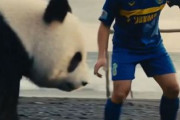 中国人「サッカーW杯日本対オランダ戦、日本サポーターの観客席がなかなかシュール」　中国人「さすがは仮装大賞の国」「私も自国を応援したい！」