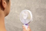 【悲報】まんさん御用達のハンディファン、猛暑日に使うと逆効果であることが判明
