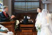 外国人「どうして日本はキリスト教の結婚式をやるんだよ」