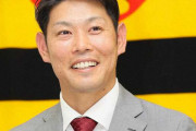 阪神・原口　現状維持の2800万円で更改　来季目標は100試合出場「前半から飛ばしたい」