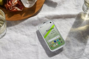 バルミューダ､スマホ｢BALMUDA Phone｣の価格を7万8000円に値下げ