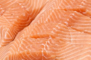 (ヽ´ん｀)「ほいよ、加熱用サーモンがうんめぇ寿司に様変わり」