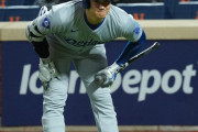 【ドジャース】大谷翔平、自打球が股間を直撃する災難　思わず声を上げる姿に「男にしかわからん」「OMG」