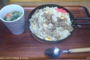 【キャンプ飯】吉野家の牛丼をチャーハンにしたら肉多くて旨かった