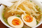 パチ屋に併設されてるラーメン屋がもやしの高騰で1000円に値上がりした