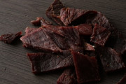 【画像】自家製の干し肉おいしいよ
