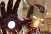 アベンジャーズの新しい武器wwwこれでどんな敵と戦うんだろう…