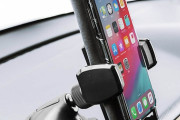 車にスマホ固定するスタンドつけてるやつｗｗｗｗｗｗｗｗｗ