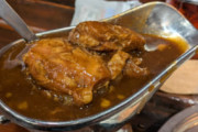 【画像】青森で食べたこのポークカレーが忘れられない🍛