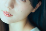 ＜日向坂46小坂菜緒＞絶対的エースが「BUBKA」表紙に　美しく透明感あふれる　クールで繊細に