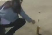 【悲報】女さん、路上で花火をして無事逝くｗｗｗｗ