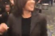 【米大統領選】カマラダンスがこちらｗｗｗｗ
