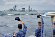 ドイツ海軍フリゲート「バイエルン」と海自護衛艦「ゆうぎり」が沖縄南方で共同訓練…両国の連携強化を示す狙い！
