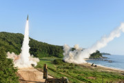 韓国紙「北朝鮮のICBM挑発に ... 韓国軍、東海でミサイル5発対応発射」韓国の反応
