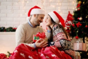 【旦那大好き】結婚して初めてのクリスマス！専業主婦だからお金かけれ無いけど、暖かいルームウェア喜んでくれるかな
