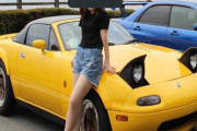 【画像あり】女さんが自撮り加工した結果、愛車が悲惨な事になってしまう…