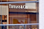 茨城県からティファニー撤退、ルイ・ヴィトンも撤退