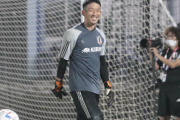 日本代表GK権田修一「骨にヒビが入っていた…」