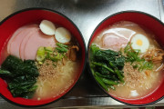 家で食べるラーメンの肉はハムはダメ派とハムのチープな感じが良い派に分かれる