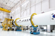 韓国人「韓国式宇宙ロケット『ヌリ号』の発射が1ヵ月後に迫る！」2回目の打ち上げを控えたヌリ号の姿を公開！　韓国の反応