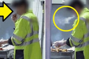 タバコを吸いながらチキンを調理する映像が流出して炎上…マスクもせず衛生状態深刻＝韓国の反応