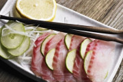 【悲報】「イズミダイ」という寿司ネタを食べたワイ、真実を知り吐く🤮