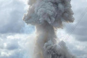 ロシアの首都モスクワ郊外で大爆発、50人以上が負傷…光学機械の工場から巨大きのこ雲！