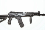 ロシア軍の新型アサルトライフル「カラシニコフAK-12」配備が進む…機械化歩兵部隊が5500挺受領！