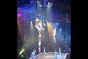 中国のサーカスで事故。大きなトランポリンがぶっ壊れて演者が回転してしまう。