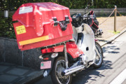 郵便バイクをカブじゃなくてCBRくらい乗せてあげるべき