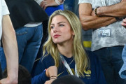 【画像】W杯サッカー選手の美人妻たち…美女多すぎｗｗｗｗｗｗ