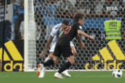 【GIF】Ｗ杯でのメッシの最高のゴールってこれでええか？？