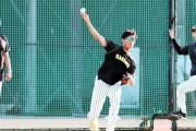 【朗報】阪神・山本昌臨時コーチ、藤浪の制球難を解消「抜け球ない」復活ロードへ合格点